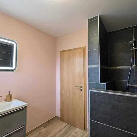 Cosy Avec Jardin Et Terrasse - Confort Et Charme A La Campagne - Fr-1-585-134 *