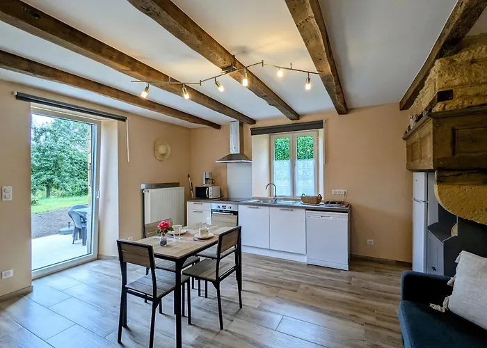 Cosy Avec Jardin Et Terrasse - Confort Et Charme A La Campagne - Fr-1-585-134 Holiday home Han-les-Juvigny