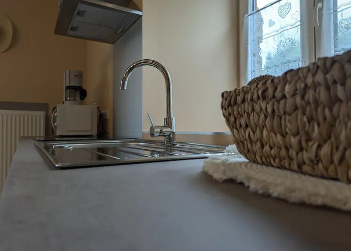 Holiday home Cosy Avec Jardin Et Terrasse - Confort Et Charme A La Campagne - Fr-1-585-134 *