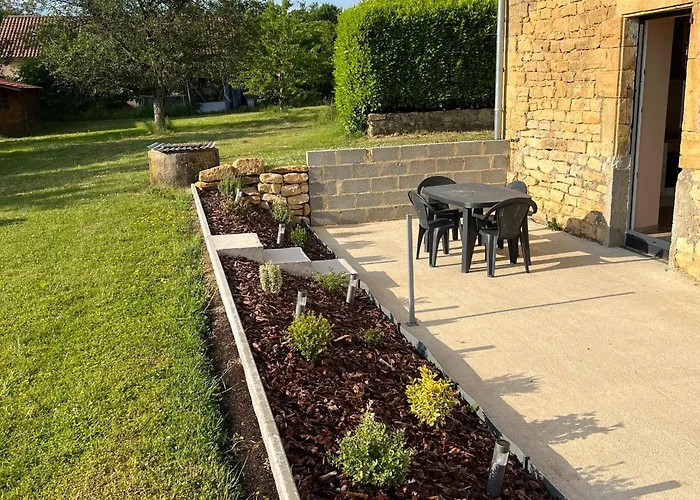 Holiday home Cosy Avec Jardin Et Terrasse - Confort Et Charme A La Campagne - Fr-1-585-134